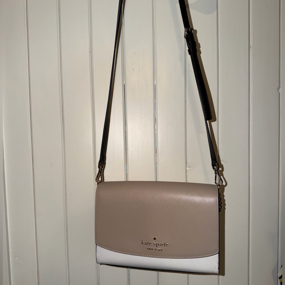 New without tags!! kate spade Taupe and White Leather Crossbody with Black Strap